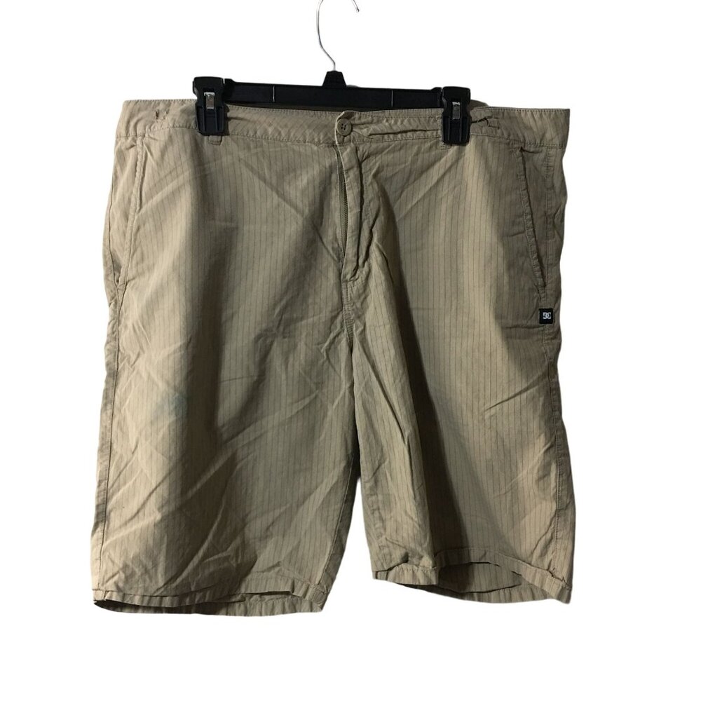 DC SHOES TAN STRIPED FLAT FRONT SHORTS MENS SIZE 38